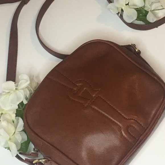 Genuine leather Etienne Aigner tan crossbody bag - Picture 1 of 2